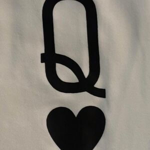 Women’s size XXL Queen of Hearts white tshirt